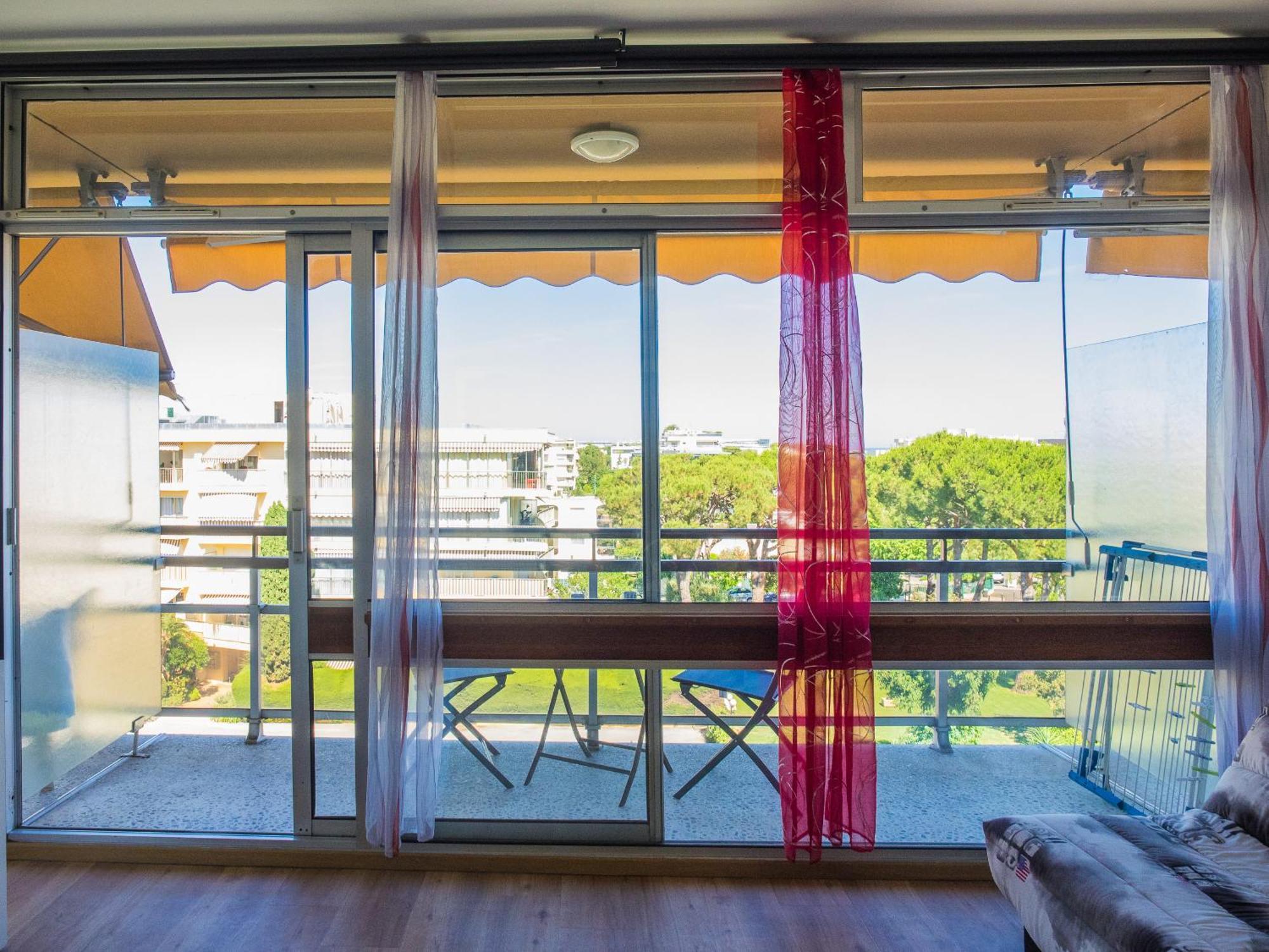Heliotel Marine Studio Avec Balcon Au 4Eme Etage A 200M De La Mer Saint-Laurent-du-Var Eksteriør billede